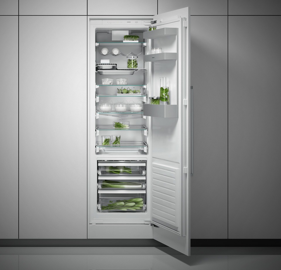 Встраиваемый однокамерный холодильник фото №0